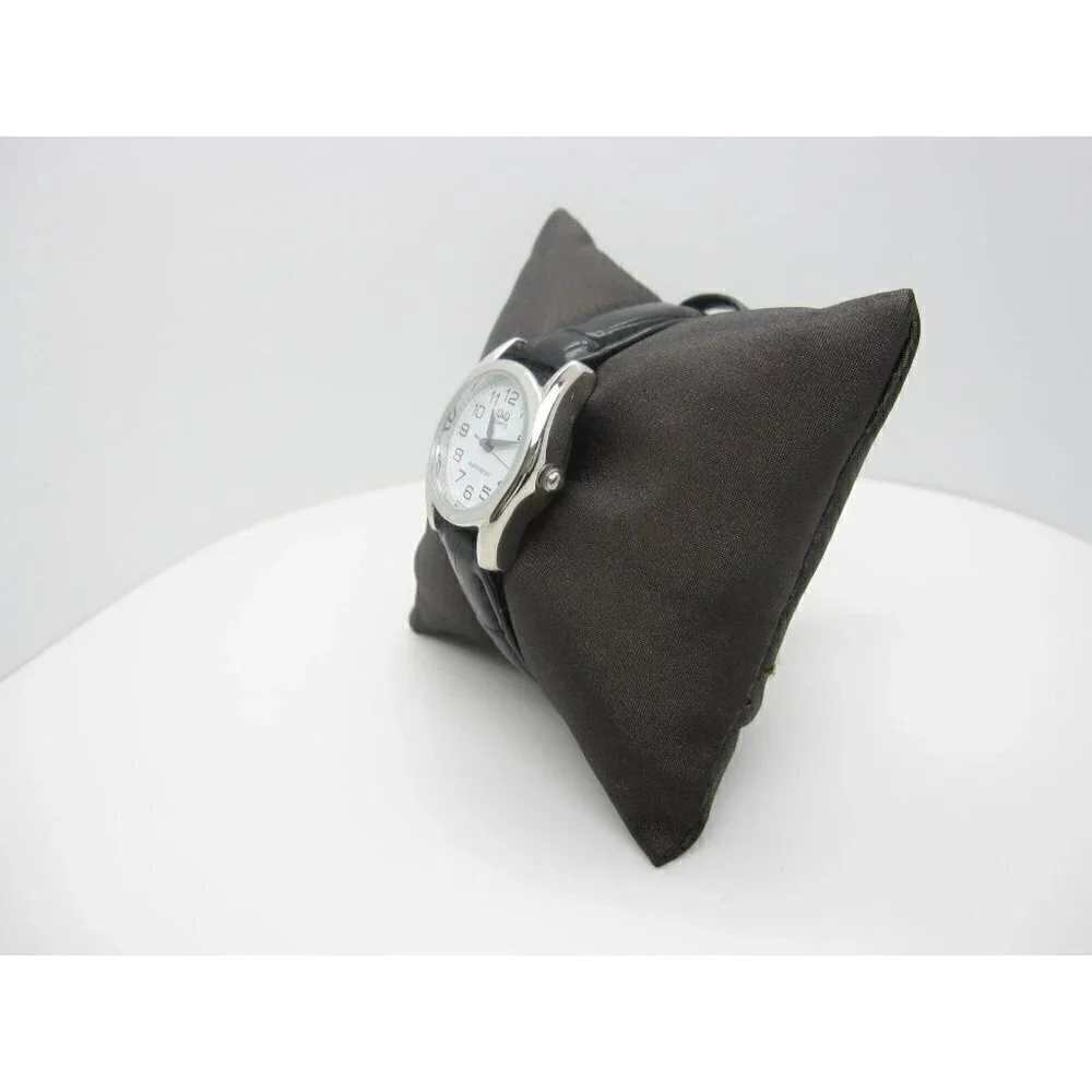 Women's Q&Q Quartz 3 Bar WR Analog 24mm Dial Watch (C470) G639J304